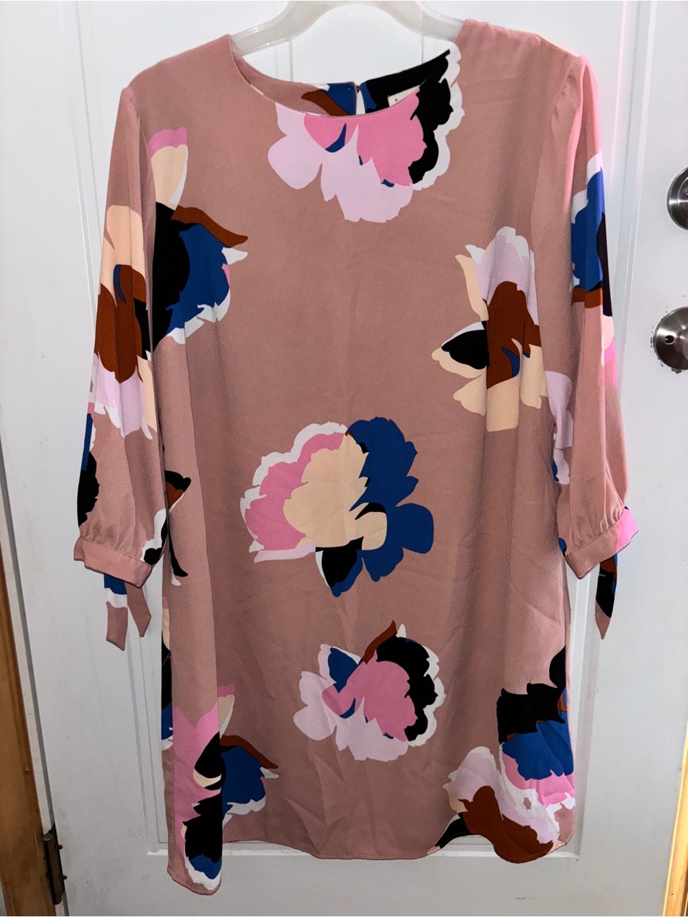 A New Day Large Floral knee length dress if your 5’3, cute n comfy
